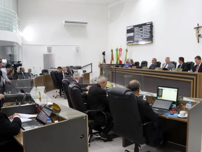 Câmara Municipal de Palhoça amplia número de Vereadores para 21 nas próximas eleições