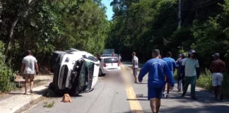 Mulher morre em acidente de carro no Ribeirão da Ilha