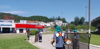 Presos iniciam trabalho nas ruas de Florianópolis