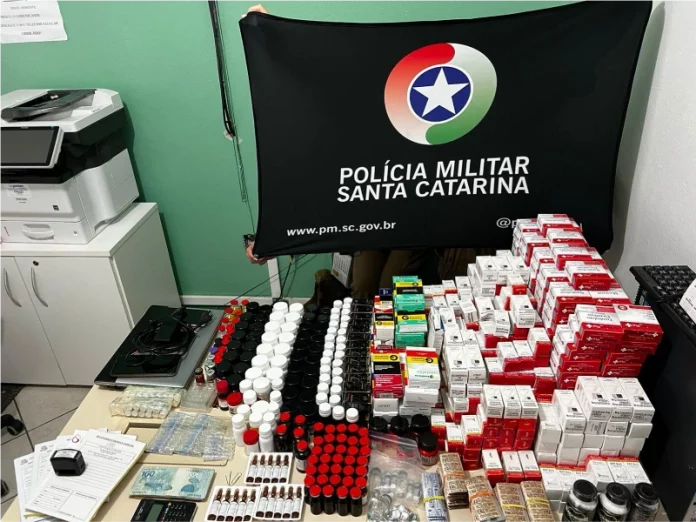 Tráfico de fármacos é preso em Biguaçu com milhares de caixas