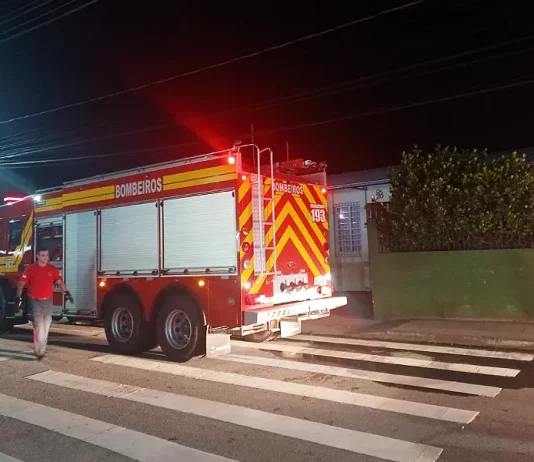 Bombeiros apagaram incêndio em colégio no Sertão do Imaruim.