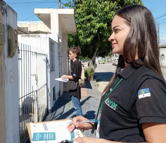 Equipes visitam residências em São José para falar de saneamento