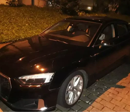 Carro em que Claudio Barbosa foi flagrado