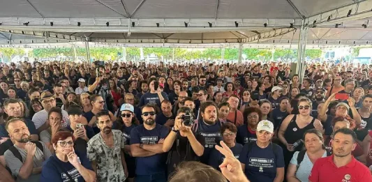 Assembleia decidiu suspender greve por 2 meses após proposta do governo