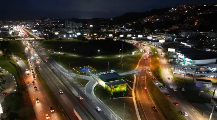 BR-101 em São José - entroncamento com a Via Expressa