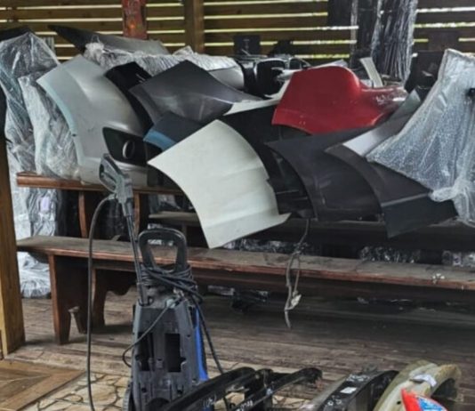 Desmanche em Palhoça é fechado e proprietário preso