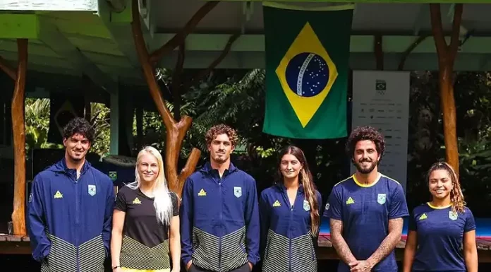 Com Tainá Hinckel, Brasil tem seis surfistas nas oitavas de final do Surfe olímpico