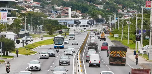 SC-401, uma das principais rodovias da capital