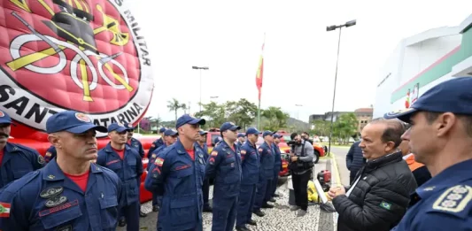 Santa Catarina envia bombeiros para combater incêndios no Mato Grosso do Sul
