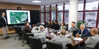 Executivos da Coamo reunidos com o governador Jorginho Mello e equipe durante o anúncio do novo porto em Itapoá, que terá investimento de R$ 3 bilhões