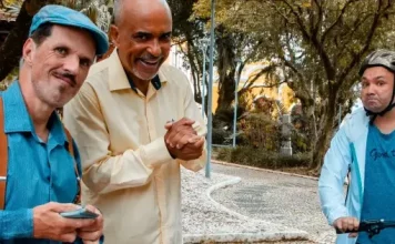 Atores do curta “Dr. Luciano Rosa” em cena; filme usa humor para tratar tabus sobre a saúde masculina e a importância da prevenção.