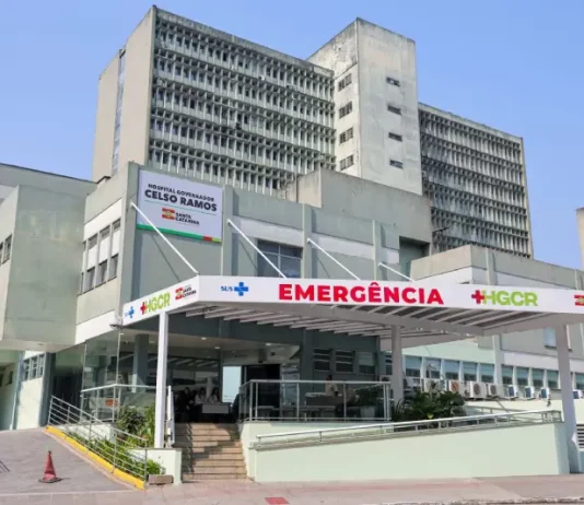 Hospital Celso Ramos lidera doações de múltiplos órgãos no estado Fachada do Hospital Governador Celso Ramos em Florianópolis, referência em doações de múltiplos órgãos em Santa Catarina.