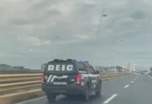 Viatura da DRACO em movimentação na operação contra fornecedor de fuzis para o Comando Vermelho.