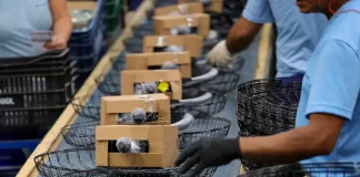 Linha de produção industrial representa a força da economia catarinense e seu crescimento acima da média nacional.