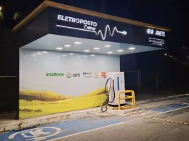 Celesc amplia Corredor Elétrico e instala novos eletropostos em SC Eletroposto da Celesc em operação, integrando o Corredor Elétrico e promovendo mobilidade elétrica em Santa Catarina.