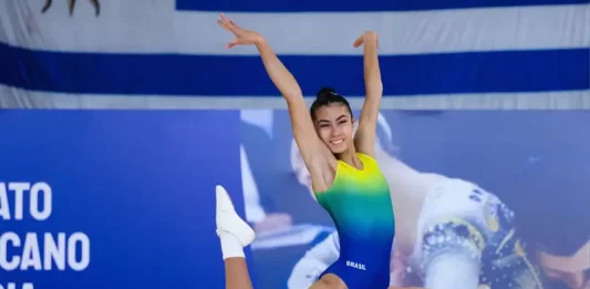 Ginasta que começou a carreira em São José é vice-campeã do Pan-Americano de Ginástica Aeróbica A jovem ginasta Lara Rios durante apresentação no Pan-Americano de Ginástica Aeróbica, representando o Brasil