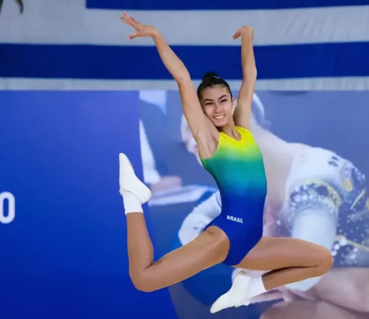 Ginasta que começou a carreira em São José é vice-campeã do Pan-Americano de Ginástica Aeróbica A jovem ginasta Lara Rios durante apresentação no Pan-Americano de Ginástica Aeróbica, representando o Brasil