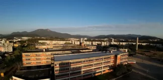 Foto da antiga Univali, mostrando o terreno que será usado para construir a nova Policlínica Municipal, destinada a ampliar e integrar os serviços de saúde em São José.