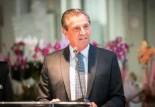 Educação verdadeiramente Inclusiva Deputado Estadual Julio Garcia, Presidente da Assembleia Legislativa de Santa Catarina, falando sobtre a educação