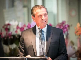 Deputado Estadual Julio Garcia, Presidente da Assembleia Legislativa de Santa Catarina, falando sobtre a educação