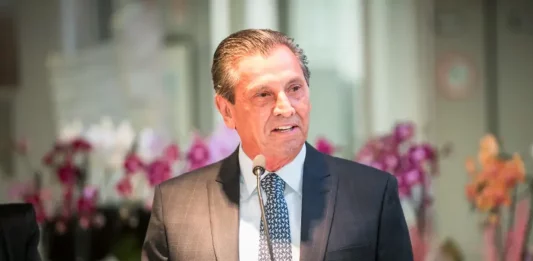 Educação verdadeiramente Inclusiva Deputado Estadual Julio Garcia, Presidente da Assembleia Legislativa de Santa Catarina, falando sobtre a educação