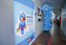 Novembrinho Azul: Hospital Infantil Joana de Gusmão faz 250 atendimentos em ação de urologia Banner do Novembrinho Azul exposto no corredor do HIJG para identificar e orientar o público sobre a ação de urologia pediátrica realizada durante o evento.