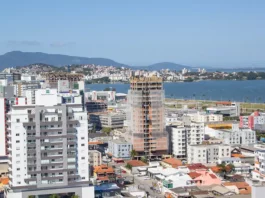 São José tem a maior valorização imobiliária de Santa Catarina Vista aérea de São José, ilustrando o crescimento urbano e a valorização imobiliária do município.