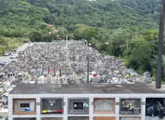 Foto do Cemitério de Barreiros usada para ilustrar o funcionamento e a estrutura do sistema funerário de São José.