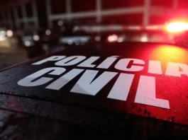 Polícia Civil esclarece sequestro em menos de 10 horas, com várias reviravoltas no caso Viatura da Polícia Civil estacionada, simbolizando a ação que levou à prisão das mulheres envolvidas no suposto sequestro.