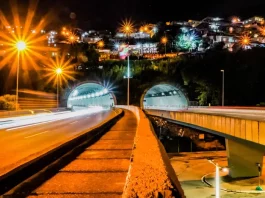 Túnel Antonieta de Barros terá interdição parcial para manutenção de câmeras Entrada do túnel Antonieta de Barros, destacando o local que terá interdição parcial para manutenção de câmeras.