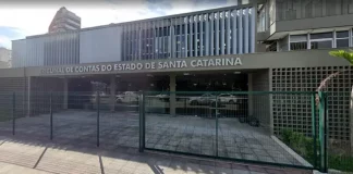 Foto da fachada do TCE/SC