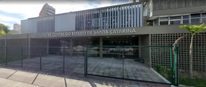 Foto da fachada do TCE/SC