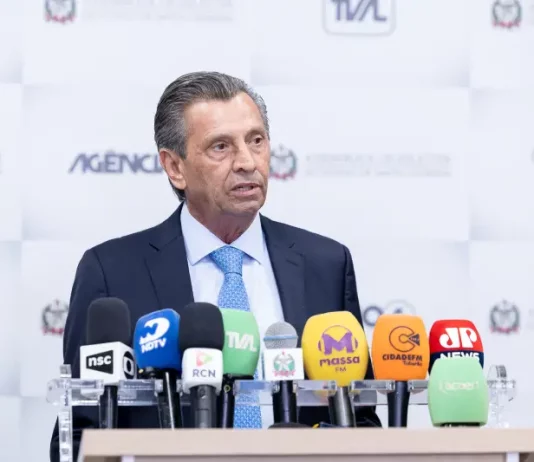 Presidente da Alesc faz balanço e destaca avanço legislativo em 2025 Presidente da Alesc, Júlio Garcia, fala à imprensa durante coletiva para apresentar balanço das atividades do Parlamento catarinense.