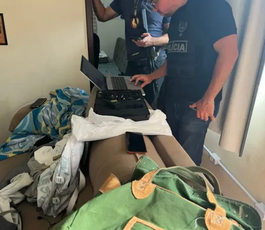 Operação The Rock: PCDF desarticula rede internacional de golpes digitais e prende suspeito em SC