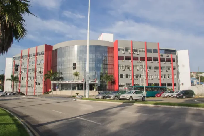 PMSJ Fachada da Prefeitura de São José, mostrando a sede da Secretaria de Urbanismo e Serviços Públicos (SUSP), responsável pela análise e aprovação dos Projetos Hidrossanitários.