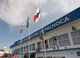 Palhoça decreta situação de emergência devido às fortes chuvas desta terça-feira (09) Foto da Prefeitura de Palhoça mostrando o local onde foi publicado o decreto de situação de emergência devido às fortes chuvas.