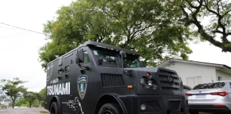Foto do veículo blindado Tsunami da Guarda Municipal de Chapecó, usada para ilustrar o reforço na estrutura de segurança do município.