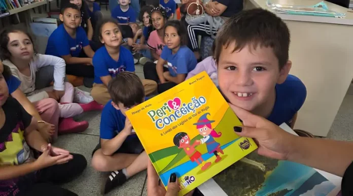 Ensino Integral Florianópolis (1) Alunos do Ensino Integral da Rede Municipal de Florinópolis