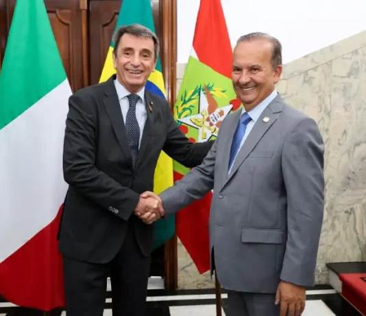 Governador Jorginho Mello e embaixador da Itália, Alessandro Cortese