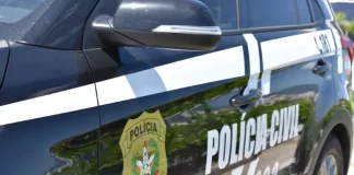 Viatura da polícia civil que investiga crime de maus tratos do cão Orelha