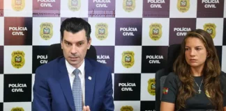 Delegado Geral da Polícia Civil Ulisses Gabriel e delegada Mardjoli na coletiva de imprensa sobre o caso do Cão Orelha