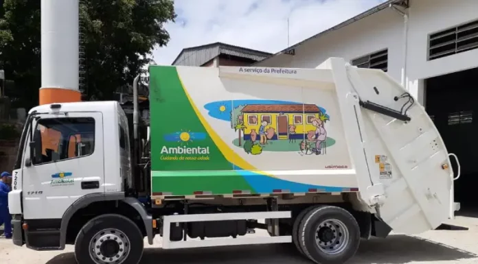 São José identifica erro e cancela parte dos boletos da coleta de lixo Caminhão de coleta de lixo de São José