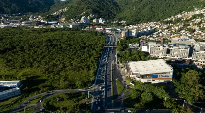 Obras da terceira pista da SC-401