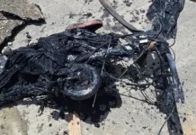 Bicicleta descartada em galeria pluvial de São José agravava alagamentos na cidade