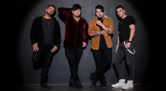 Cogumelo Plutão e Us.4 levam o rock dos anos 2000 ao John Bull em Florianópolis no dia 6 de fevereiro Cogumelo Plutão e Us.4 se apresentam John Bull em Florianópolis no dia 6 de fevereiro