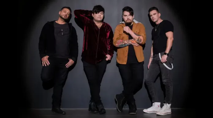 Cogumelo Plutão e Us.4 se apresentam John Bull em Florianópolis no dia 6 de fevereiro