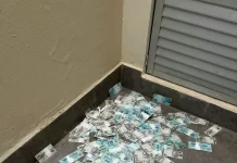 Dinheiro jogado pela janela durante Operação da Polícia Federal