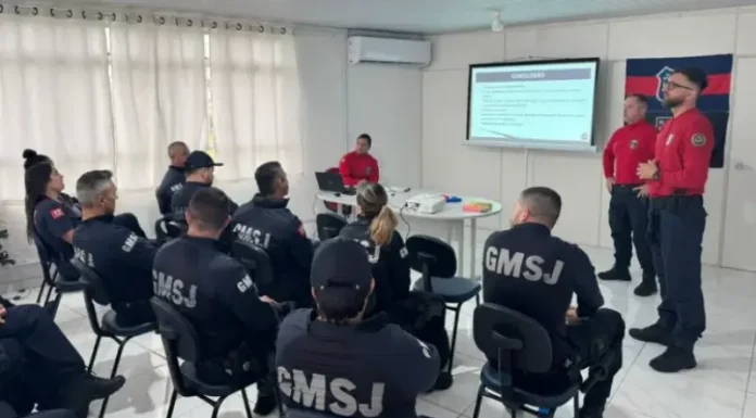 Agentes da GMSJ em reunião sobre segurança no Carnaval Zé Folia 2026