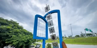 Monumento aos 250 Anos do Povoamento Açoriano