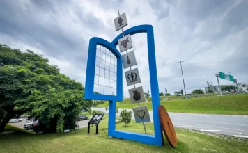 Monumento aos 250 Anos do Povoamento Açoriano